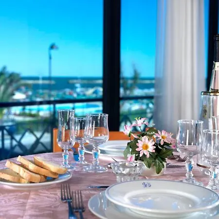 Diplomatic Hotel