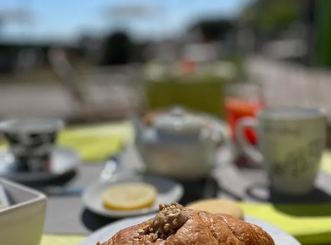 Diplomatic ホテル 3*