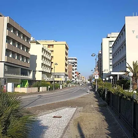 Hotell Diplomatic 3*